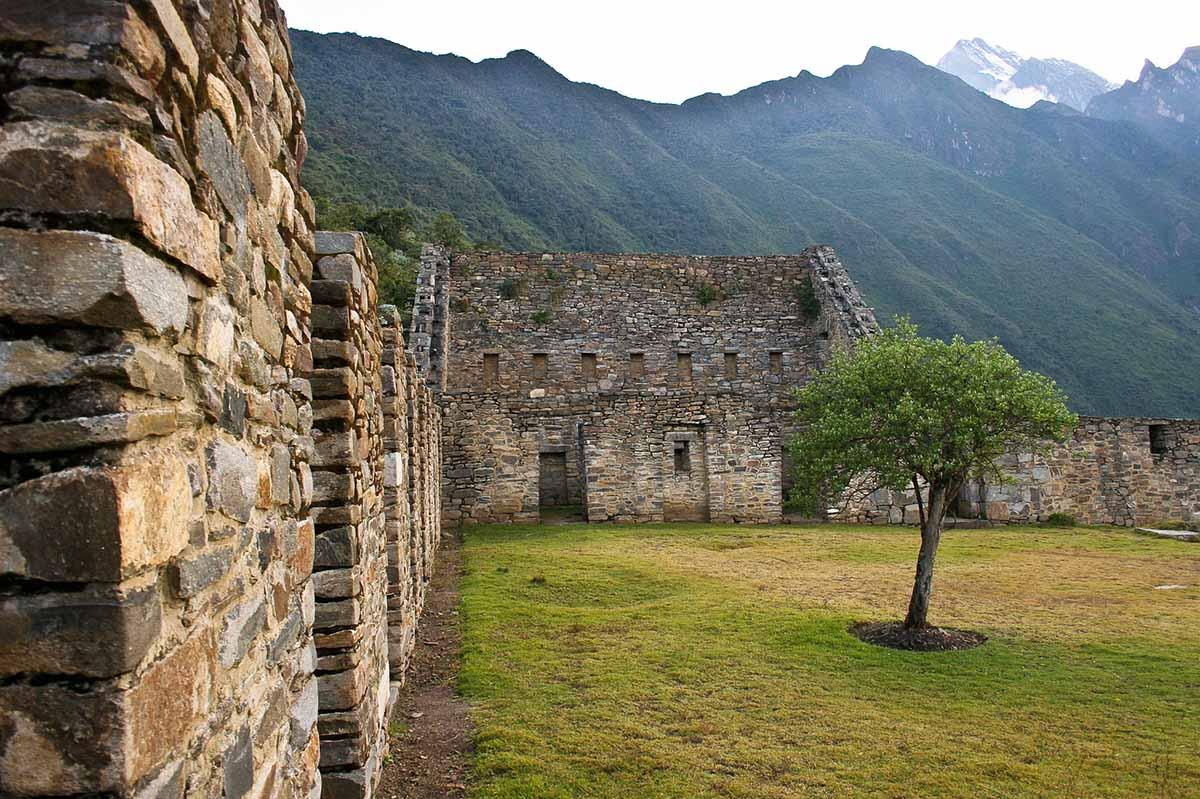 The ruins of Choquequirao. Image: "Choquequirao" by Danielle Pereira is licensed under CC BY 2.0.