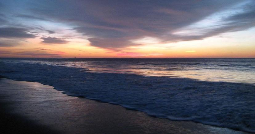 <div class="entry-thumb-caption">A sunset in Mancora. Image by <a href="https://pixabay.com/users/juanmramos-3839822/?utm_source=link-attribution&utm_medium=referral&utm_campaign=image&utm_content=1990242" rel="noopener" onclick="javascript:window.open('https://pixabay.com/users/juanmramos-3839822/?utm_source=link-attribution&utm_medium=referral&utm_campaign=image&utm_content=1990242'); return false;">Juan Ramos</a> from <a href="https://pixabay.com/?utm_source=link-attribution&utm_medium=referral&utm_campaign=image&utm_content=1990242" rel="noopener" onclick="javascript:window.open('https://pixabay.com/?utm_source=link-attribution&utm_medium=referral&utm_campaign=image&utm_content=1990242'); return false;">Pixabay</a>.</div>