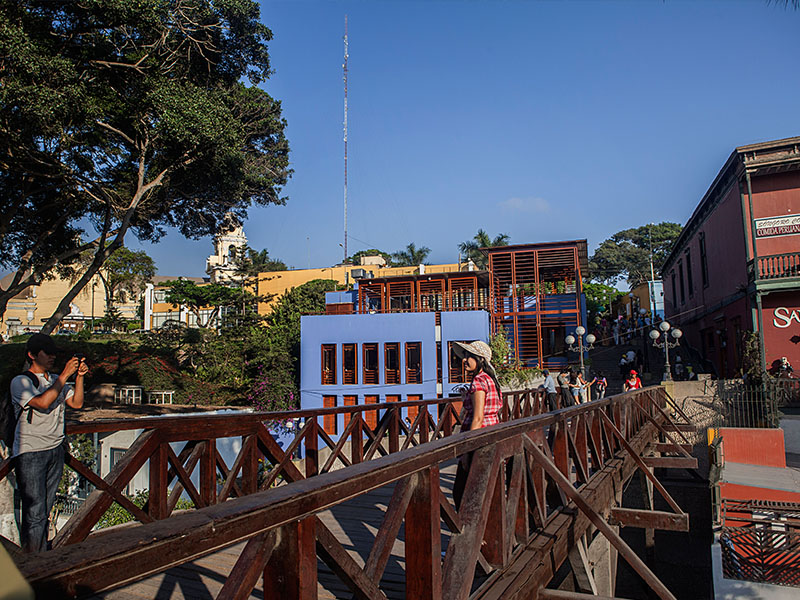 Posing at the Puente de los Suspiros, an iconic Barranco landmark.