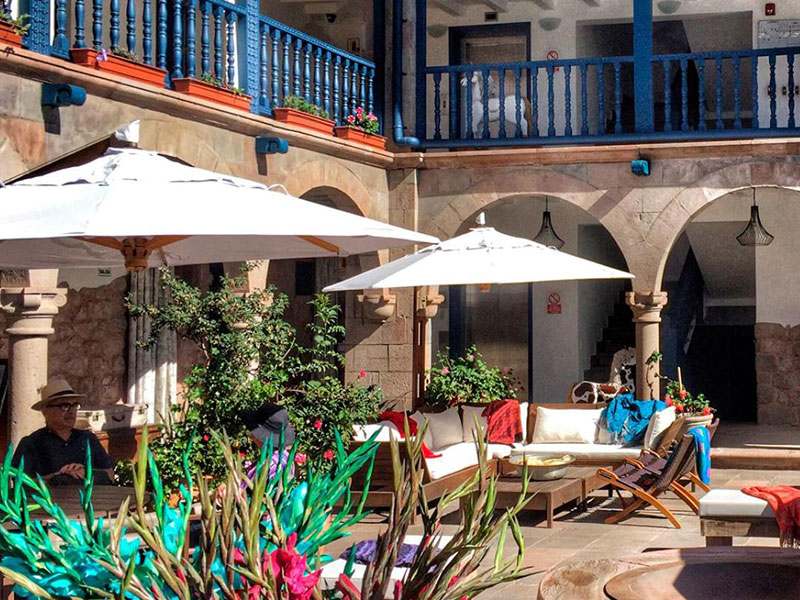 El Mercado Hotel courtyard at Cusco.