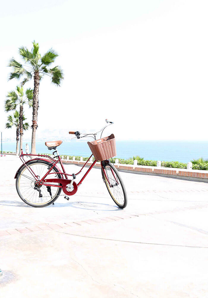 A bicycle on the malecon boardwalk in Miraflores
